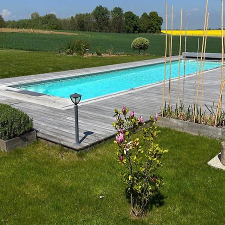 B&B Les Autres Sens Villers-la-Ville Esterno foto